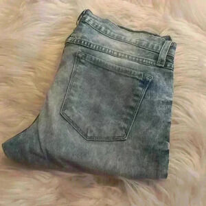 Flying Monkey Platinum Low Rise Acid Wash Size 29 Non Distressed Skinny Jeans